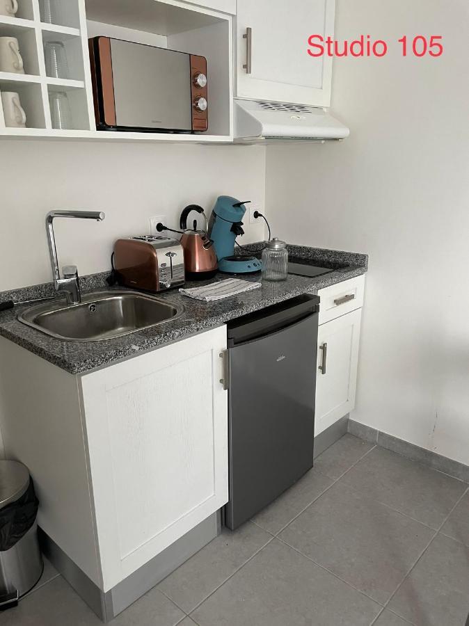 Studio A 300 M De La Gare De Mantes-La-Jolie Exteriör bild