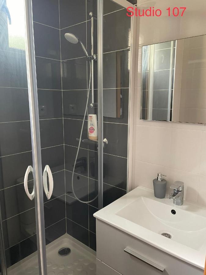 Studio A 300 M De La Gare De Mantes-La-Jolie Exteriör bild