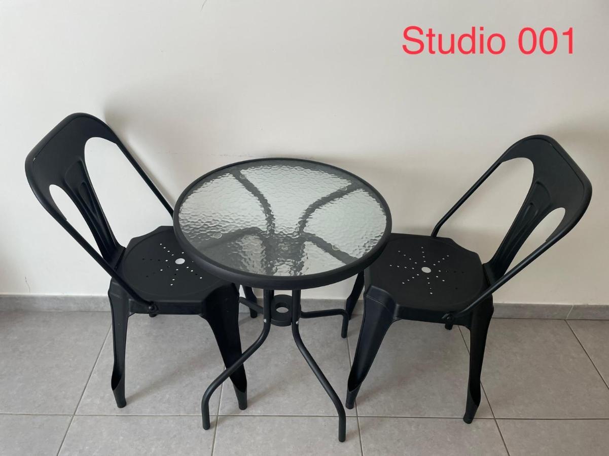 Studio A 300 M De La Gare De Mantes-La-Jolie Exteriör bild