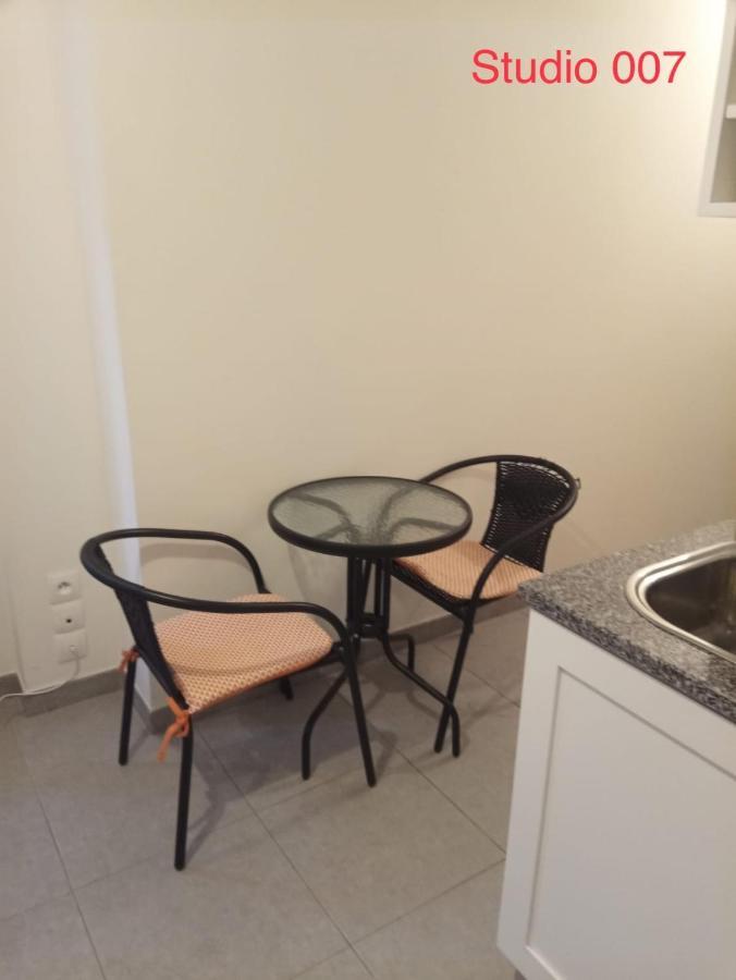 Studio A 300 M De La Gare De Mantes-La-Jolie Exteriör bild