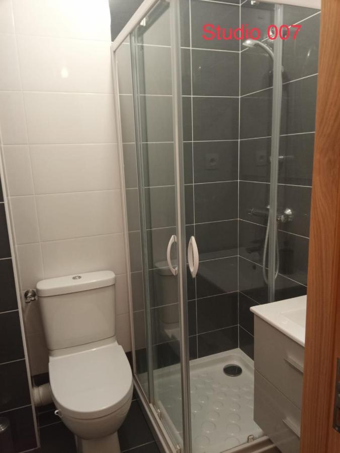 Studio A 300 M De La Gare De Mantes-La-Jolie Exteriör bild
